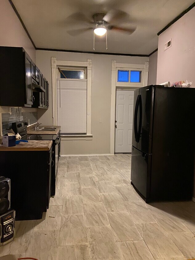 Foto principal - 722 Baden Ave