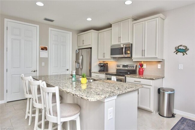 Foto del edificio - 14792 Edgewater Cir