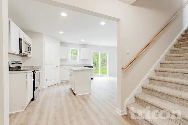 Foto del edificio - 273 Boulder Rdg Lp