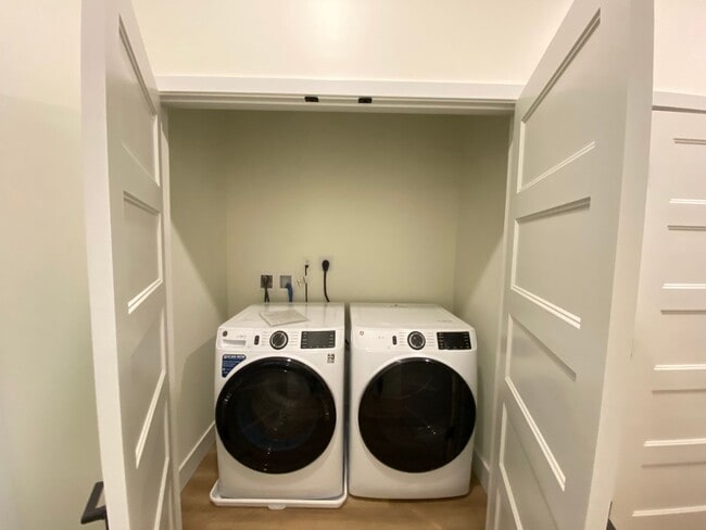 Interior Photo - One Park Apartments