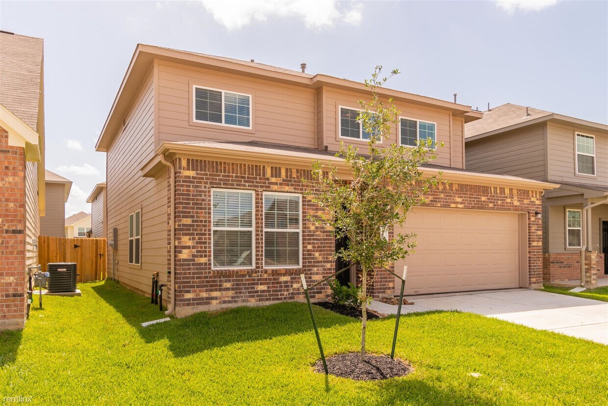Primary Photo - 4 br, 2.5 bath House - 5618 Adelaide River Dr