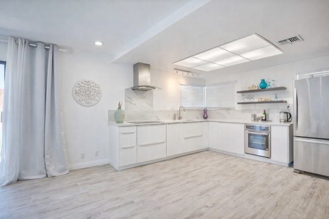 Foto del edificio - 1966 Rockledge Dr