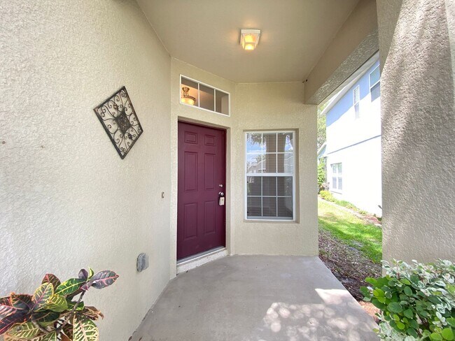Building Photo - 4 Bed/2 Bath on Gated Community Golf Course!