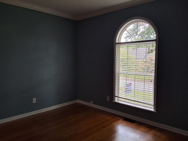 Foto del edificio - Knoxville 37931 - 4 Bedroom, 3.5 bath home...