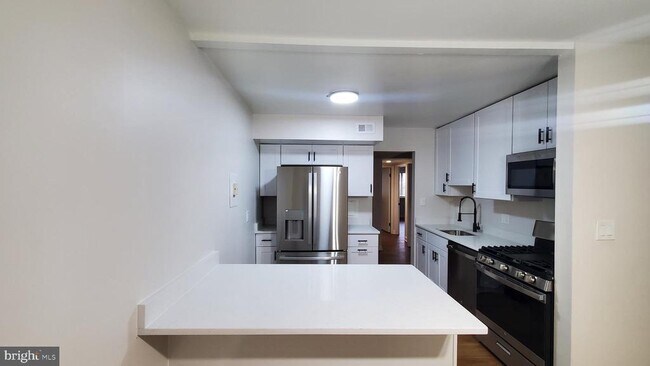 Foto del edificio - 5039 Green Mountain Cir