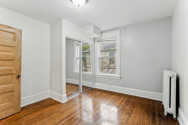 Foto del edificio - June 1st 2026 Move in Beautiful 7 Bedroom ...