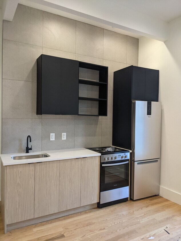 Primary Photo - 1520 St Johns Pl