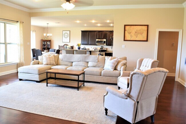 Foto del edificio - 324 Camelback Dr