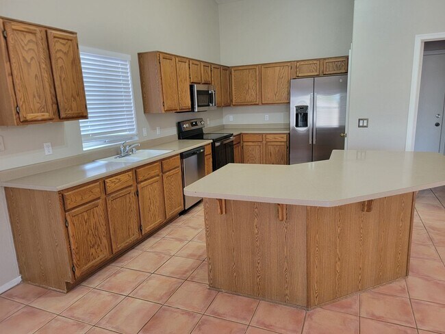 Building Photo - 18235 N 85th Dr