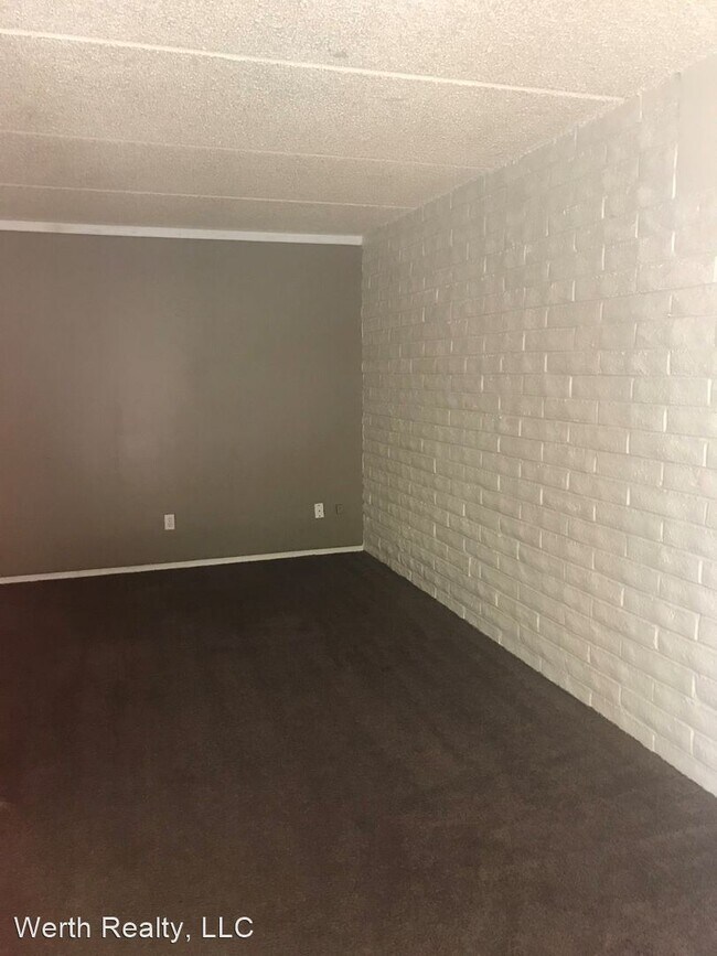 Foto del edificio - 1 br, 1 bath Apartment - 20 N. Leonora Ave.