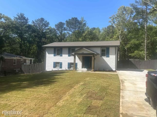 Primary Photo - 5 br, 3 bath House - 1232 R SW Ox Drive