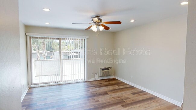 Foto del edificio - 4545 Collwood Blvd
