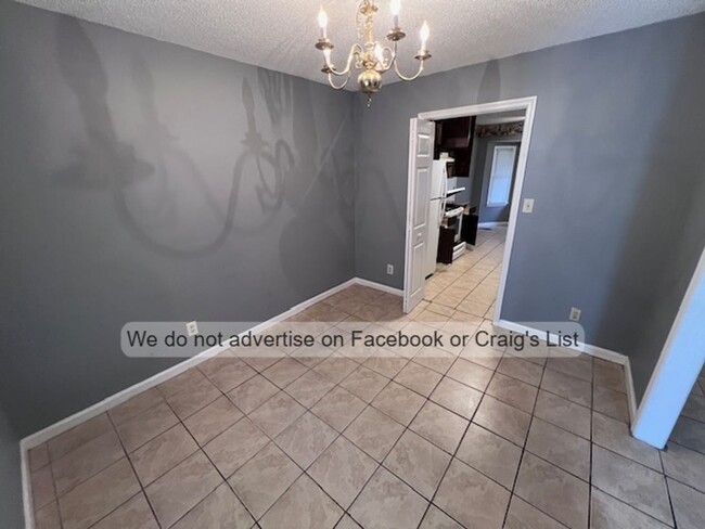 Building Photo - Saddle Ridge- Walesby Drive