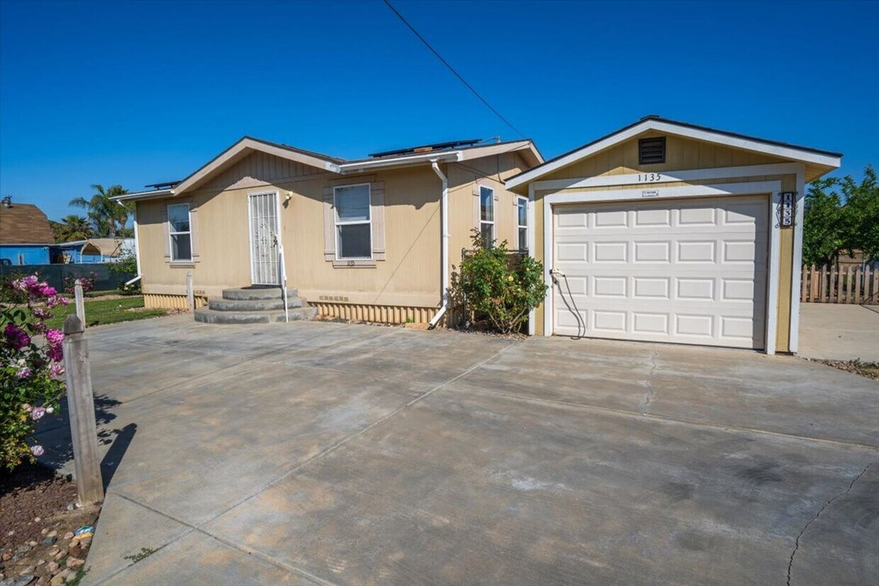 1135 H St, Ramona, CA 92065 House Rental in Ramona, CA