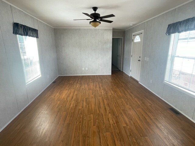 Building Photo - 33 Geneva Rd