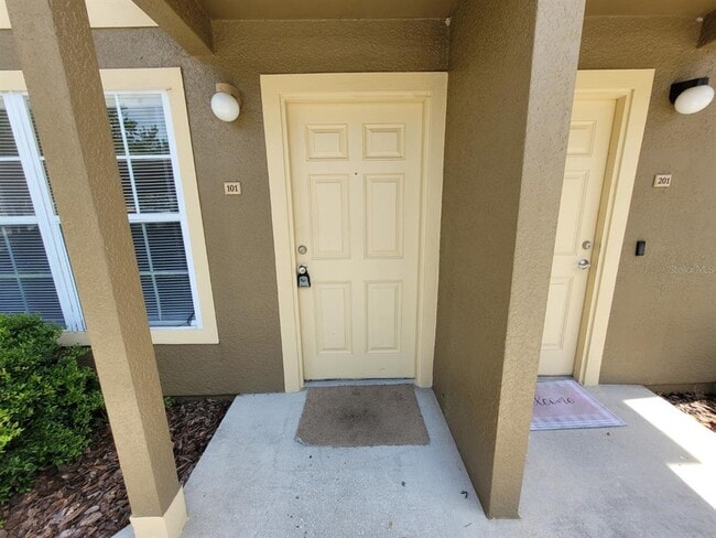 Foto del edificio - 5914 Willow Ridge Dr