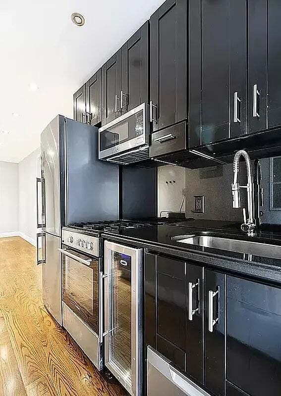 Foto del edificio - 47 1/2 East 1st Street