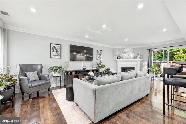 Foto del edificio - 1750 Oakwood Terrace