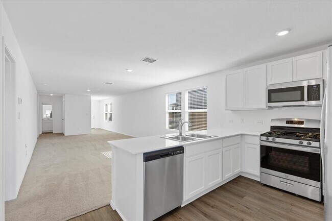 Foto del edificio - 210 Chapel Beck Dr