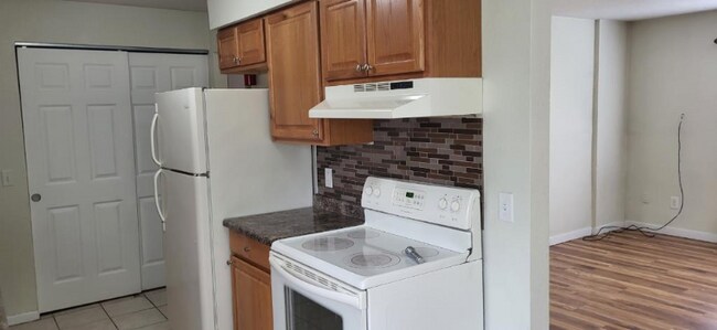 Foto del edificio - 805-1/2 4th Ave NE