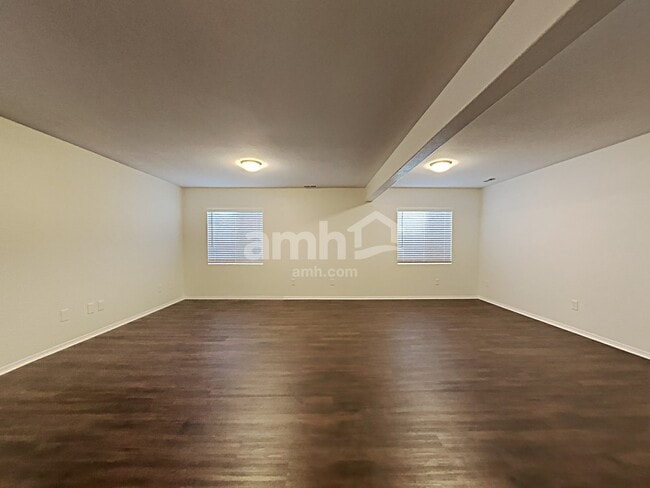Building Photo - 5052 Sacred Feather Dr