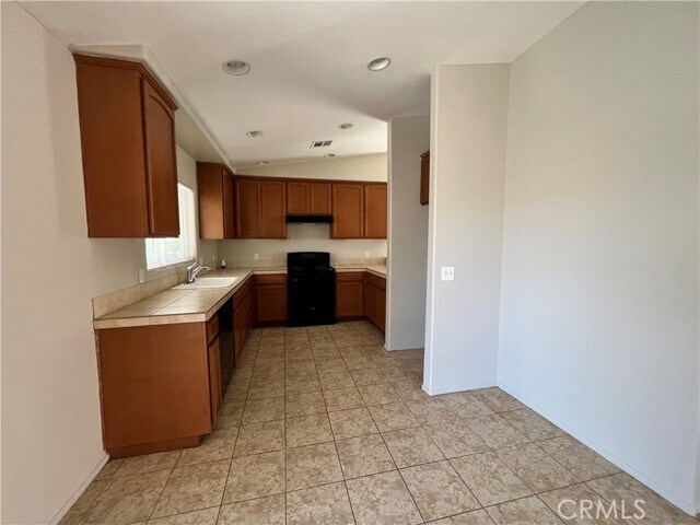 Building Photo - 22470 Alpine Way