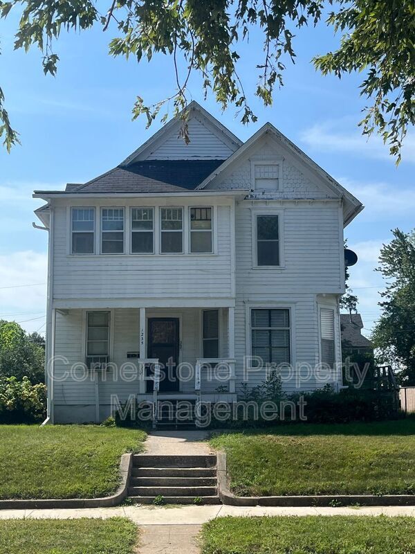 Primary Photo - 1235 2nd Ave N