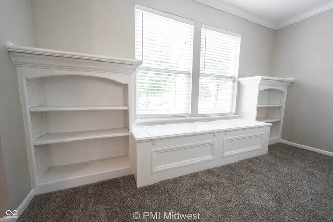 Foto del edificio - 7623 Hollow Reed Ct
