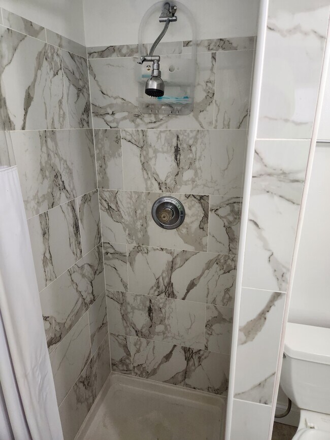 Foto del edificio - 185 Thames St