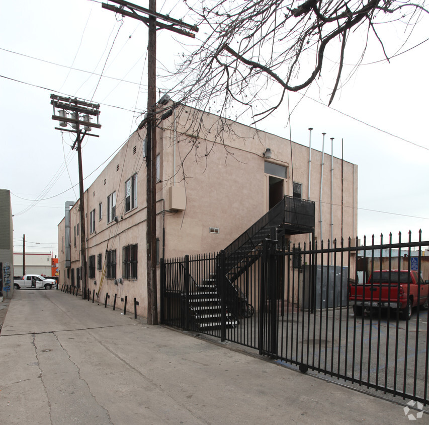 Building Photo - The Central Avenue Apartments