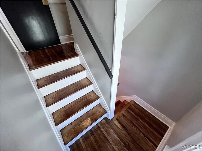 Building Photo - 146 Ramsdell Ave