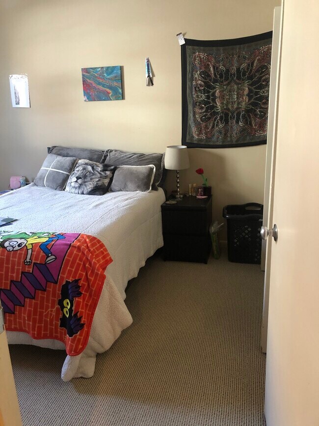 Foto del edificio - 676 Ashland Avenue, Unit 6