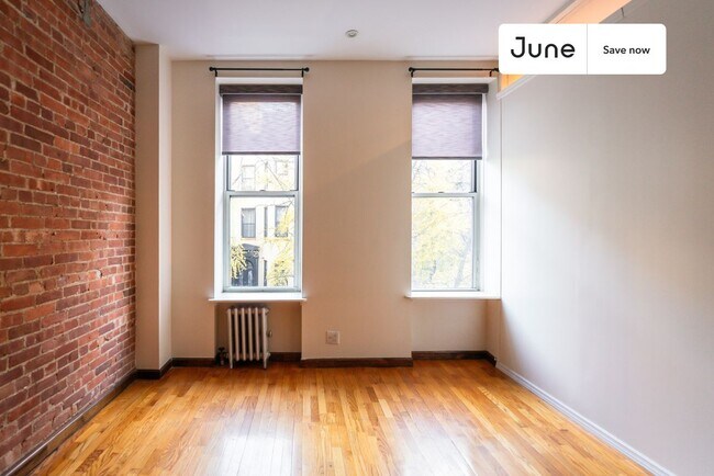 Foto del edificio - 349 W 46th