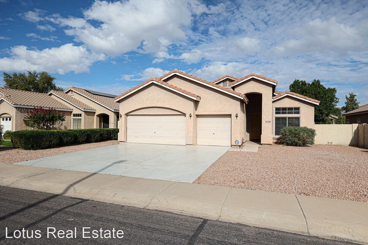 Foto principal - 4 br, 2 bath House - 726 W Del Rio St