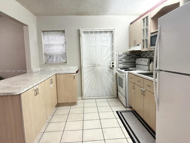 Foto del edificio - 7440 SW 22nd St