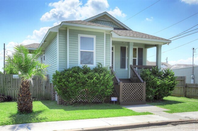 Building Photo - 1413 Kirwin St