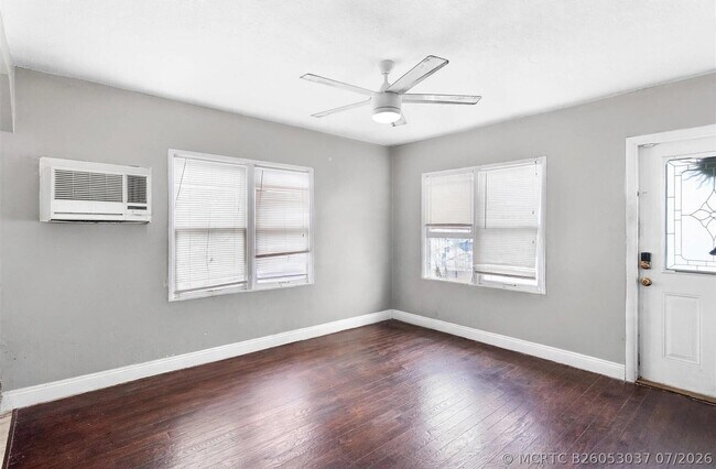 Foto del edificio - 2434 McKinley St