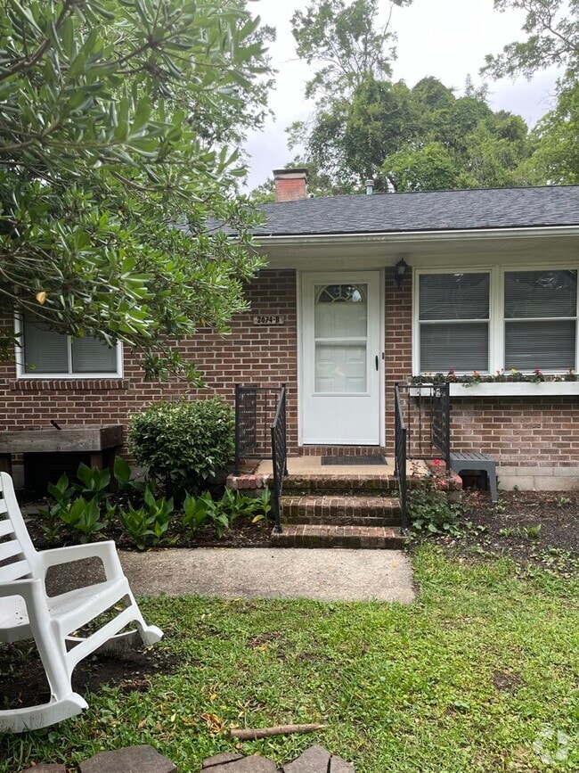 Building Photo - 2074 Seabrook Ave
