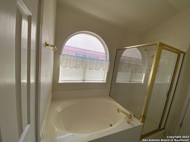 Foto del edificio - 7303 Tall Cedar