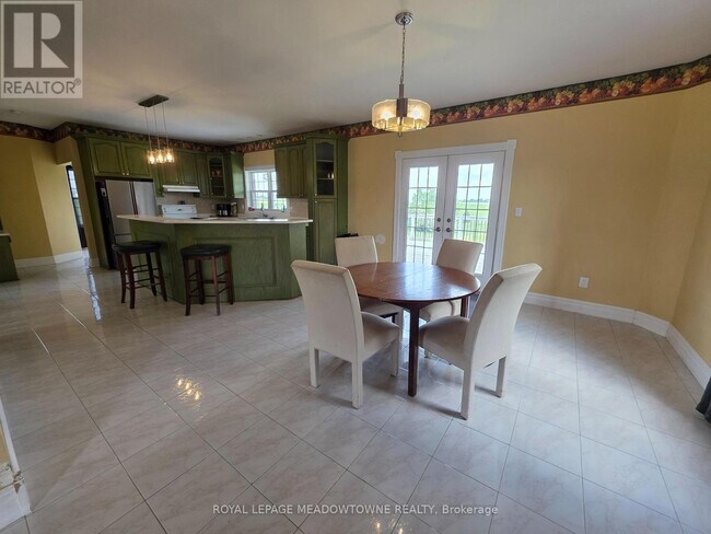 Photo du bâtiment - 13727 Creditview Rd