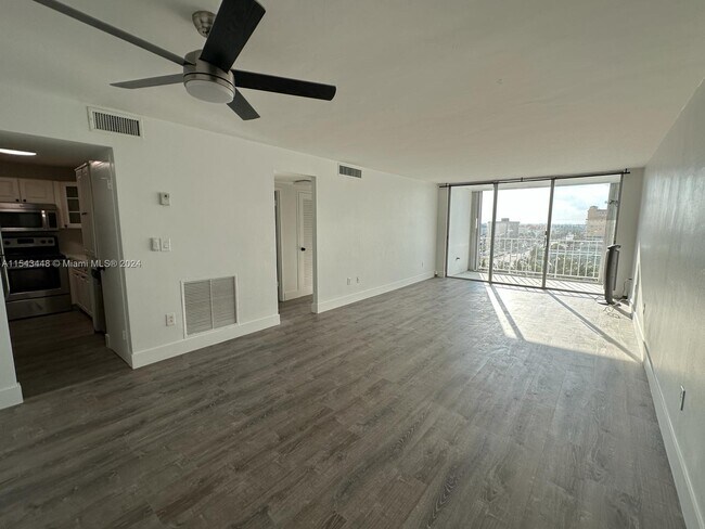 Building Photo - 1865 79th Street Cswy