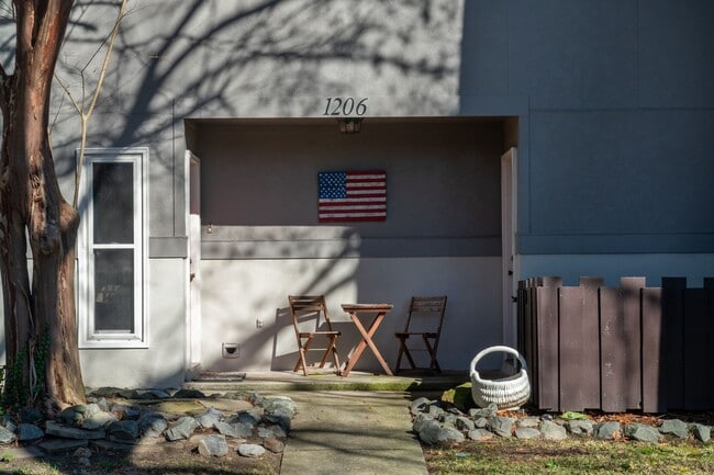 Photo - Mount Pleasant Townhome for Rent!