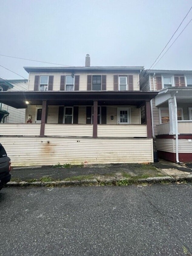 168 Penn St, Tamaqua, PA 18252 House Rental in Tamaqua, PA