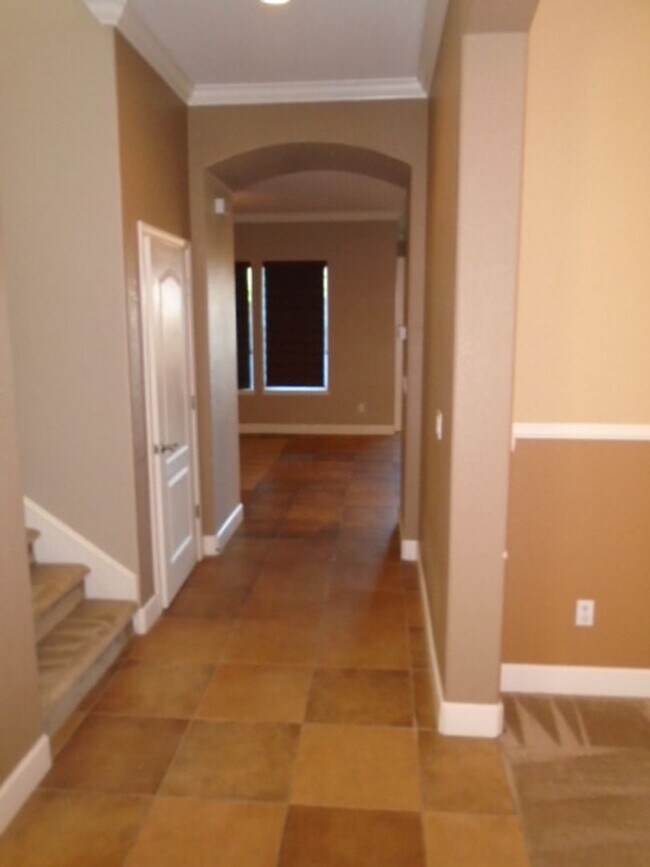 Foto del edificio - NICE 2 STORY HOME IN WHITNEY OAKS GATED CO...