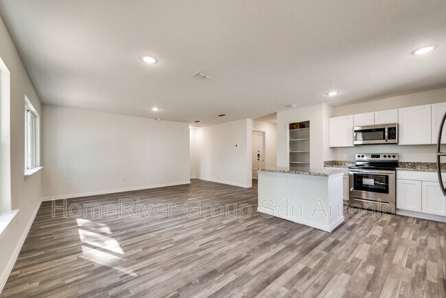 Building Photo - 5330 Natho St