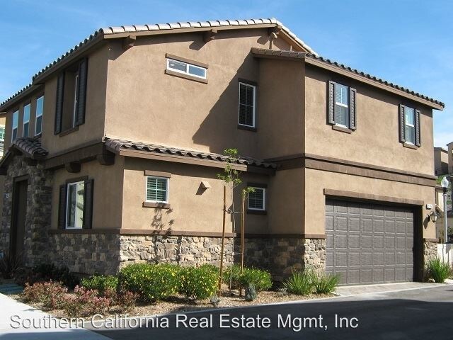 Building Photo - 3 br, 2.5 bath House - 27461 REDWOOD COURT