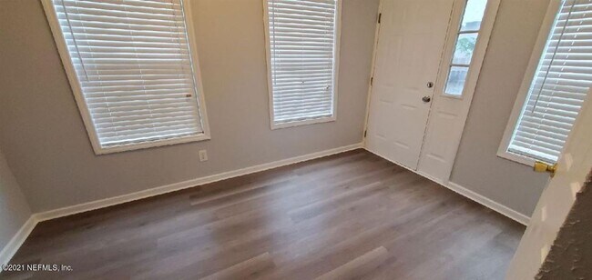 3 br, 2 bath House - 7719 Homewood Drive - 4