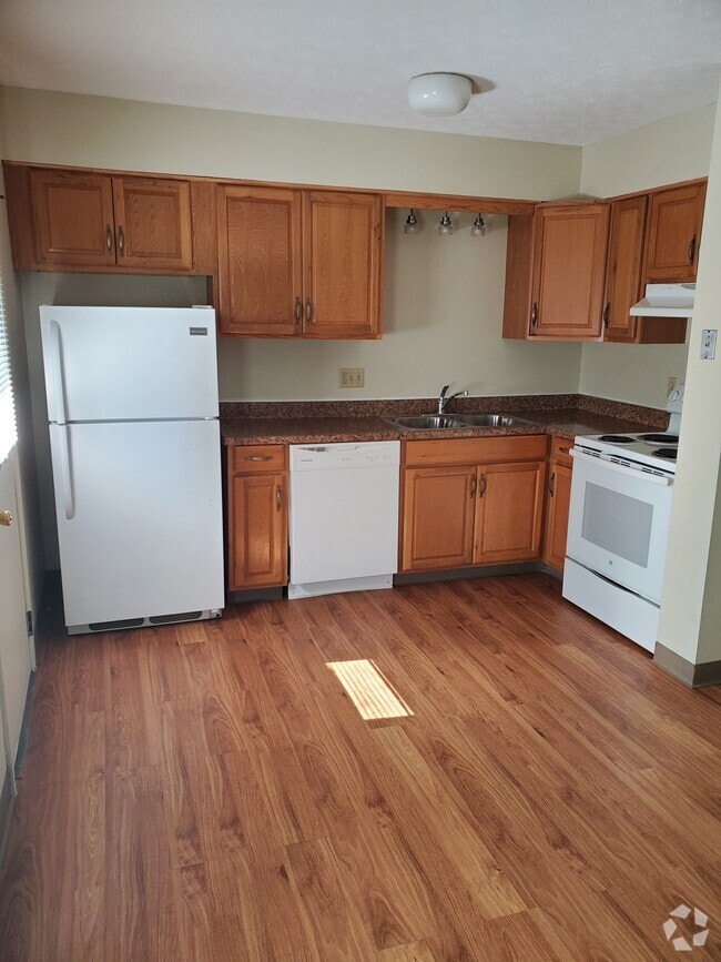 Kitchen - Vanover Village Townhouses