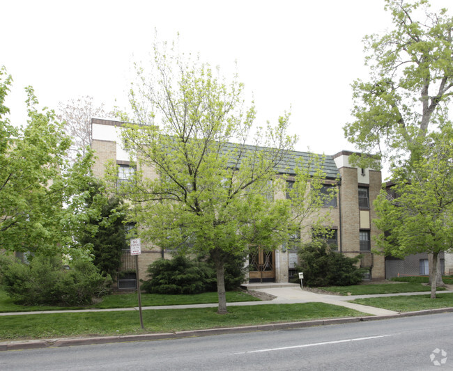 Building Photo - The Sylrose