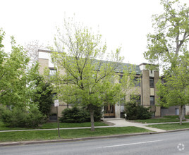 Building Photo - The Sylrose